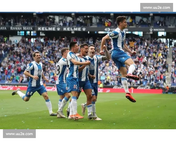 西甲联赛数据深度分析：球员表现、战术演变与历史纪录的全面解读